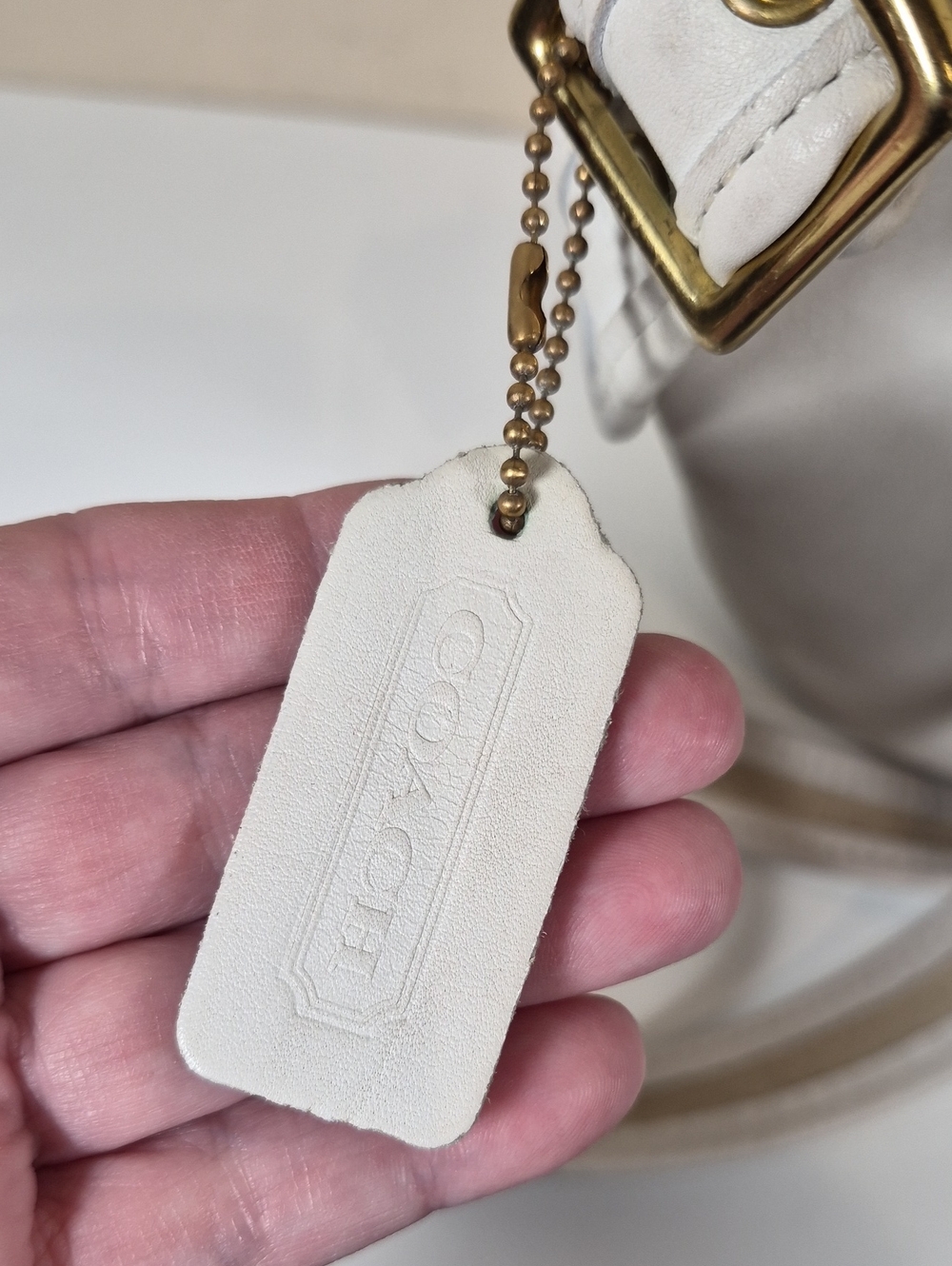 Vintage Coach White Maggie Duffle #9019 - Picture 16 of 16